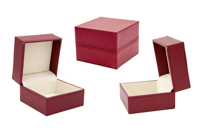 featured image of "Personalized Trends in Custom Anklet Boxes in the B2B Market"